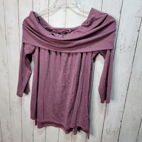 New CBR Womens Top Size Large Off Shoulder Purple Split Side Stretch Knit Shirt. - Picture 2 of 6